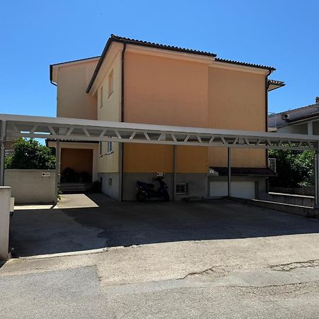 Apartman Sonata Rovigno Esterno foto