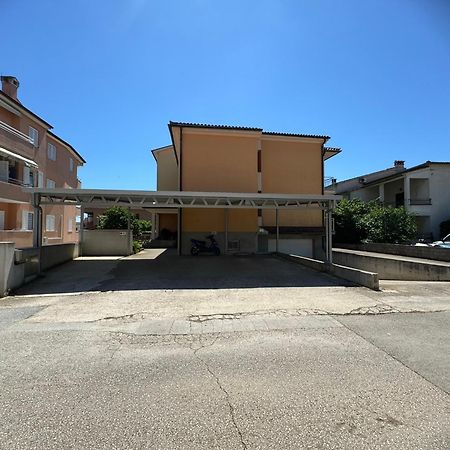 Apartman Sonata Rovigno Esterno foto