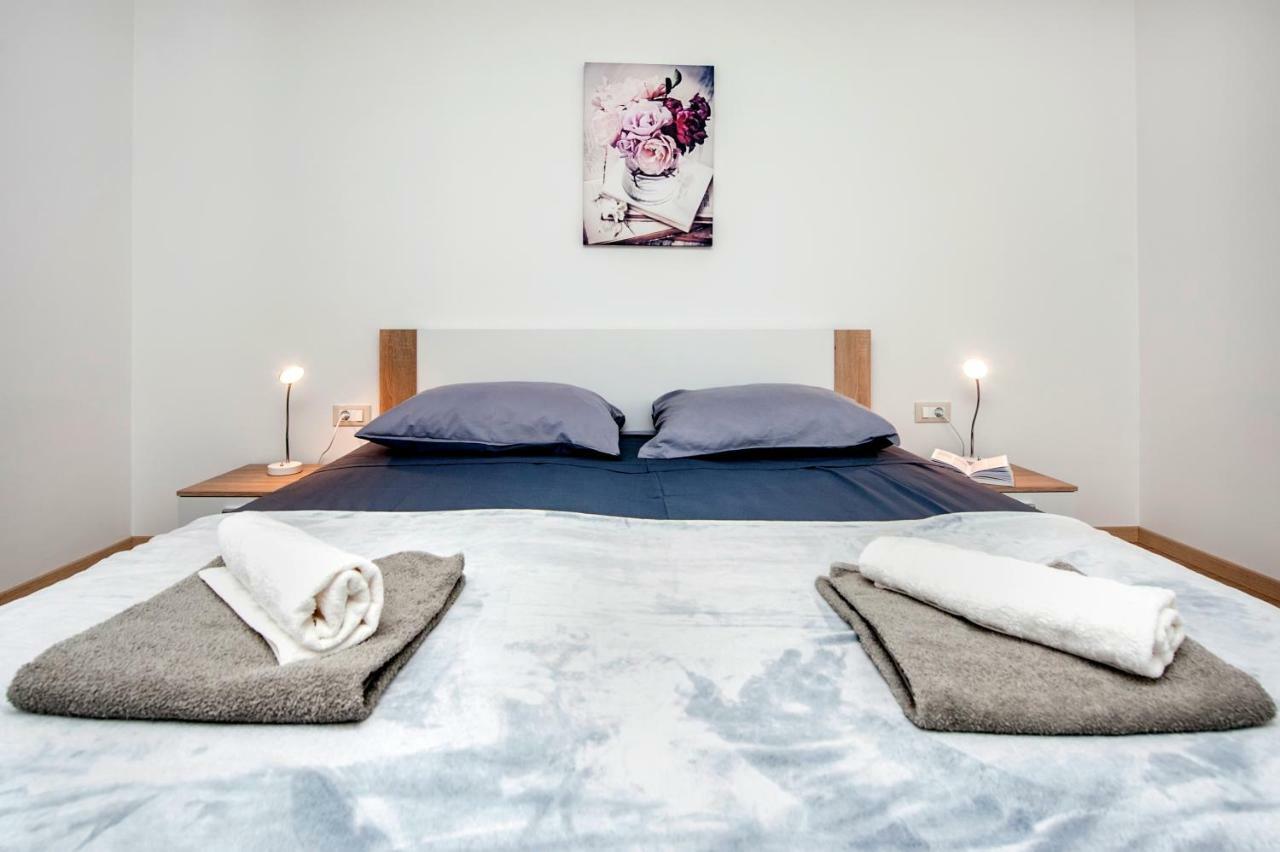 Apartman Sonata Rovigno Esterno foto
