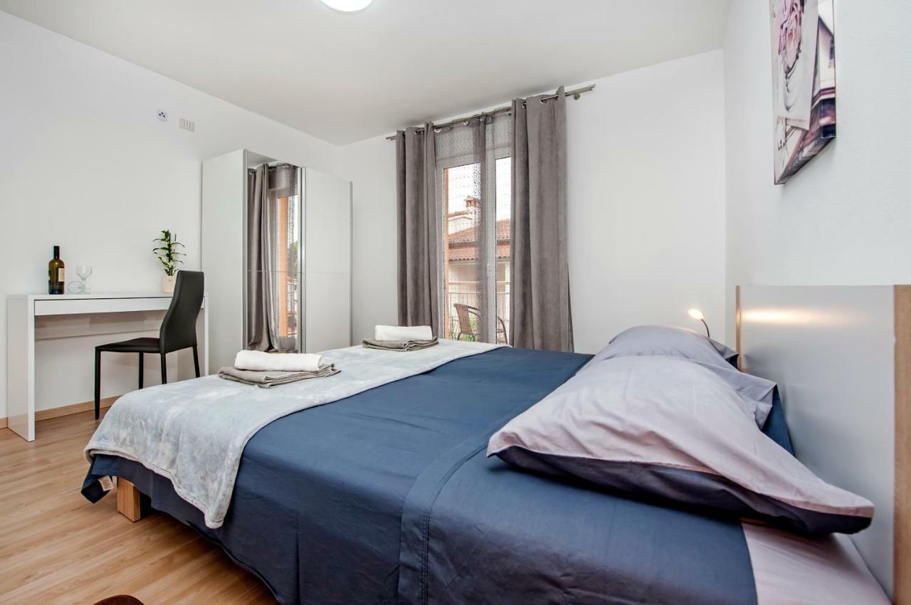 Apartman Sonata Rovigno Esterno foto
