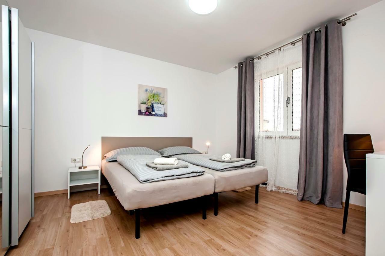 Apartman Sonata Rovigno Esterno foto