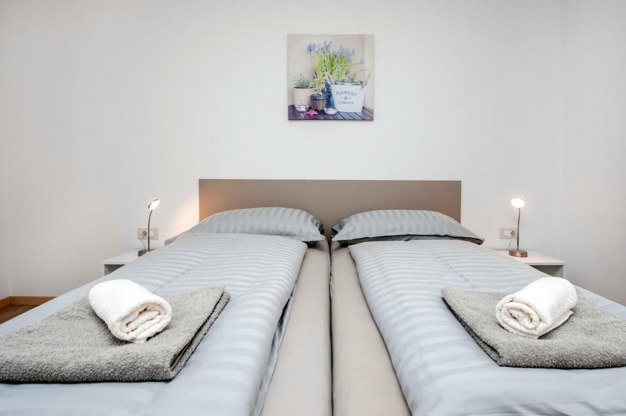 Apartman Sonata Rovigno Esterno foto